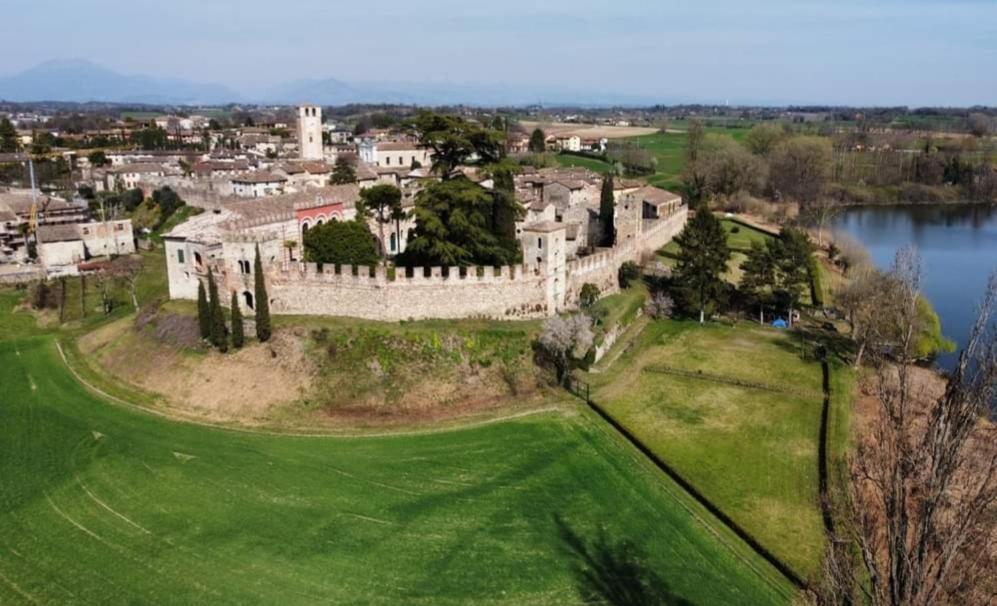 Pace, Luminosita E Comodita A Due Passi Dal Garda 沃尔塔曼托瓦纳 外观 照片