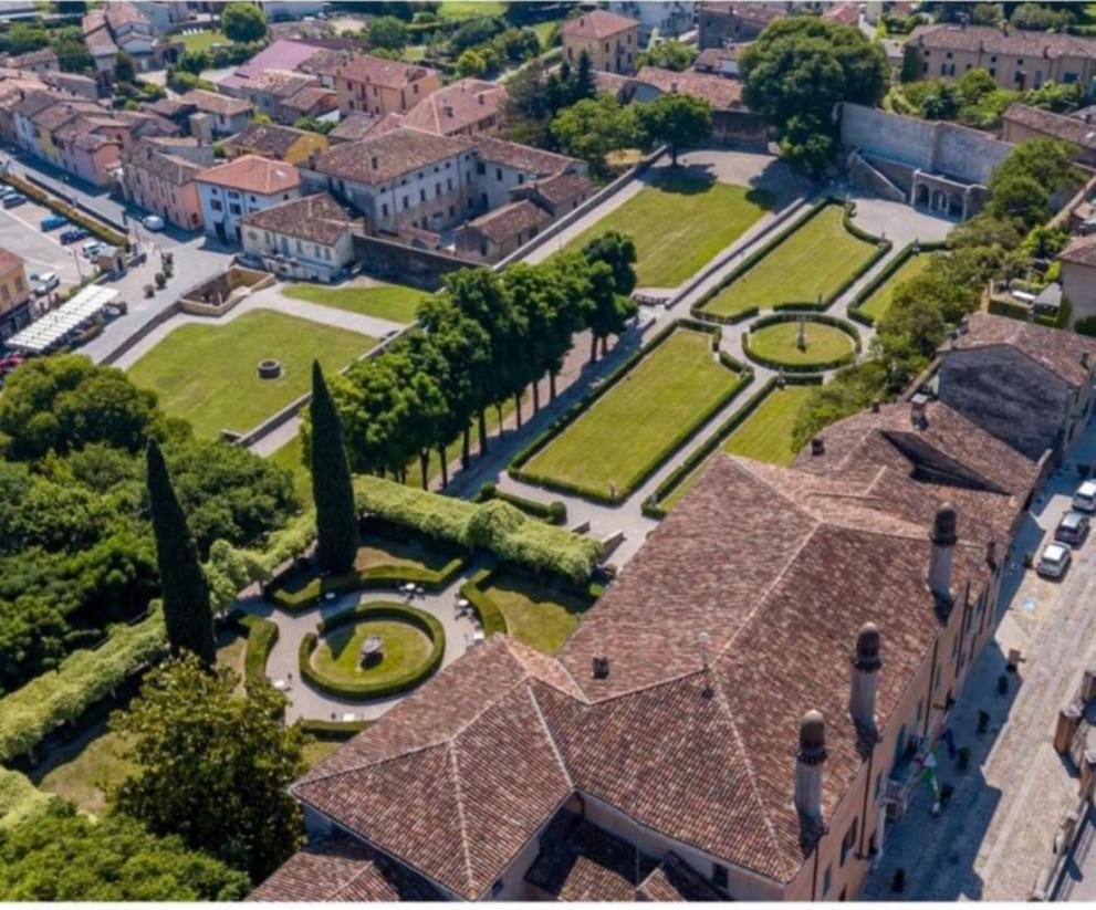 Pace, Luminosita E Comodita A Due Passi Dal Garda 沃尔塔曼托瓦纳 外观 照片